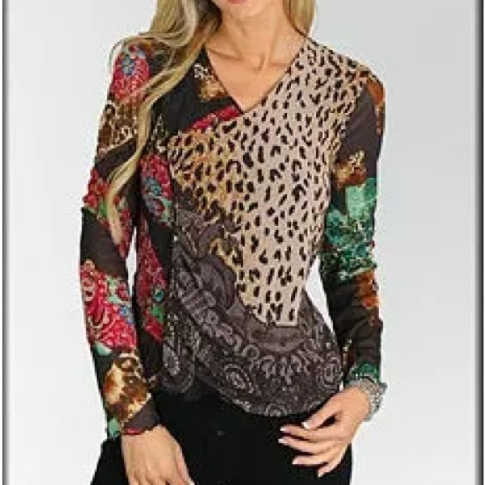 Just Living blouse, size USA M/2